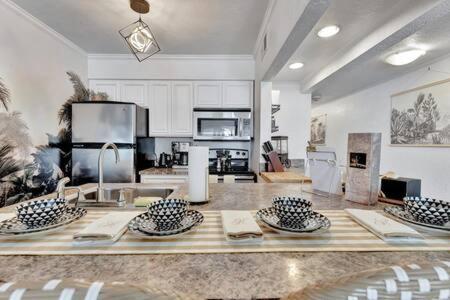 The Hemingway Subtropical Luxury On The Tampa Bay Villa ภายนอก รูปภาพ